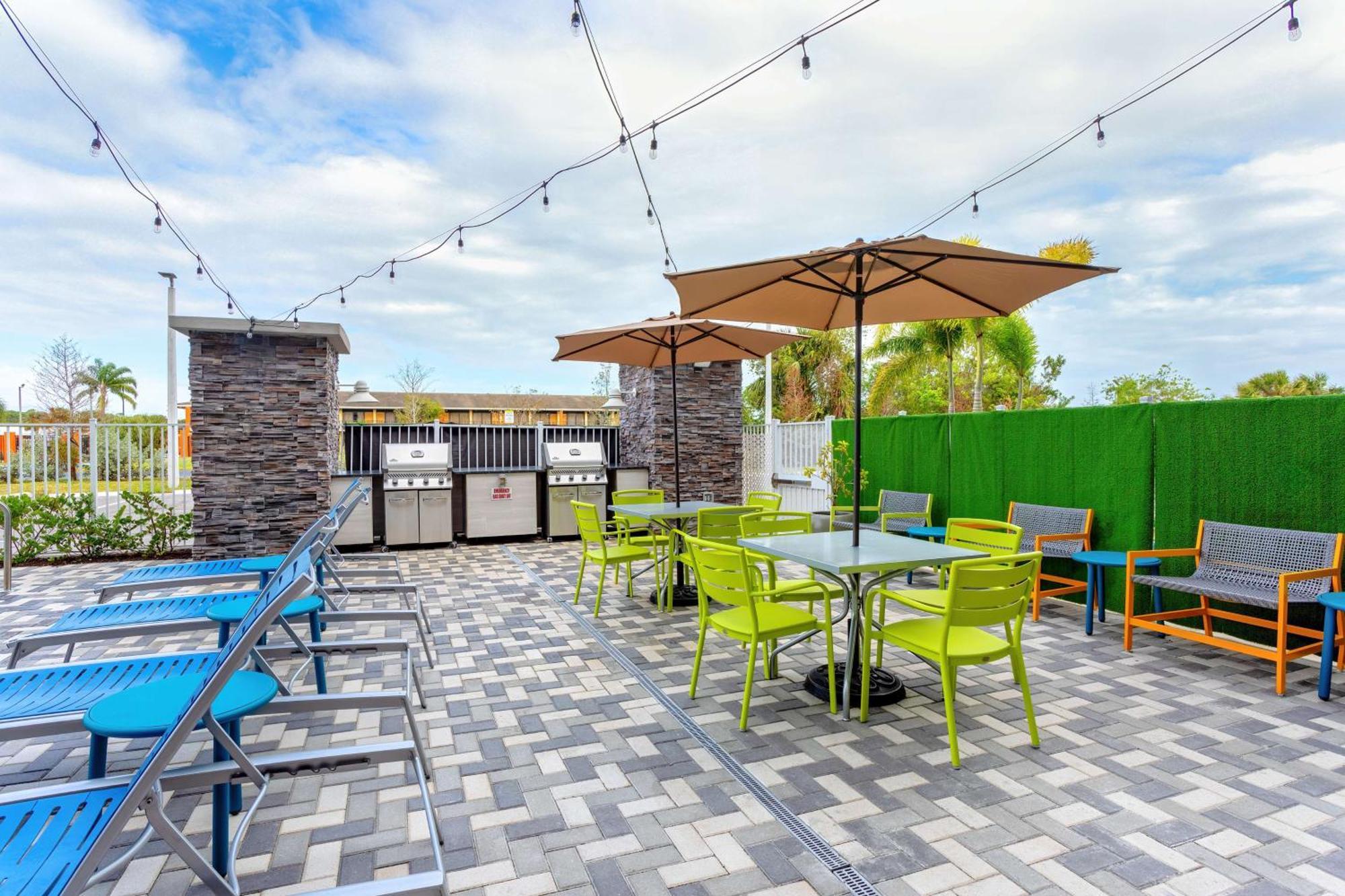 Home2 Suites By Hilton Ft Pierce I-95 Fort Pierce Exterior photo